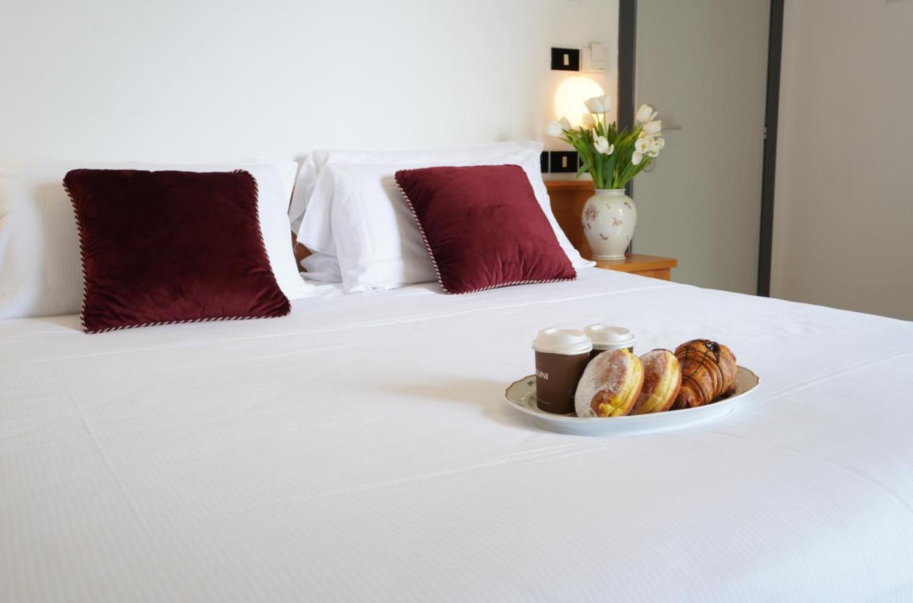 Sunset Hotel 4*